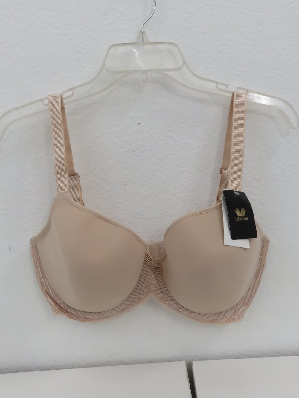 (#123) Wacoal 853117 Nude Underwire T-Shirt Bra Lace Trim Size 34G Beige
